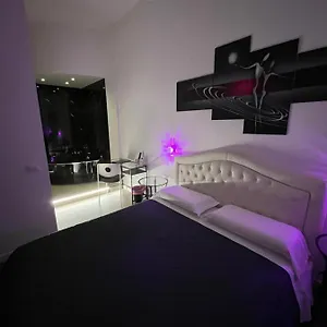https://domus-flavia-bb.it-romehotels.com